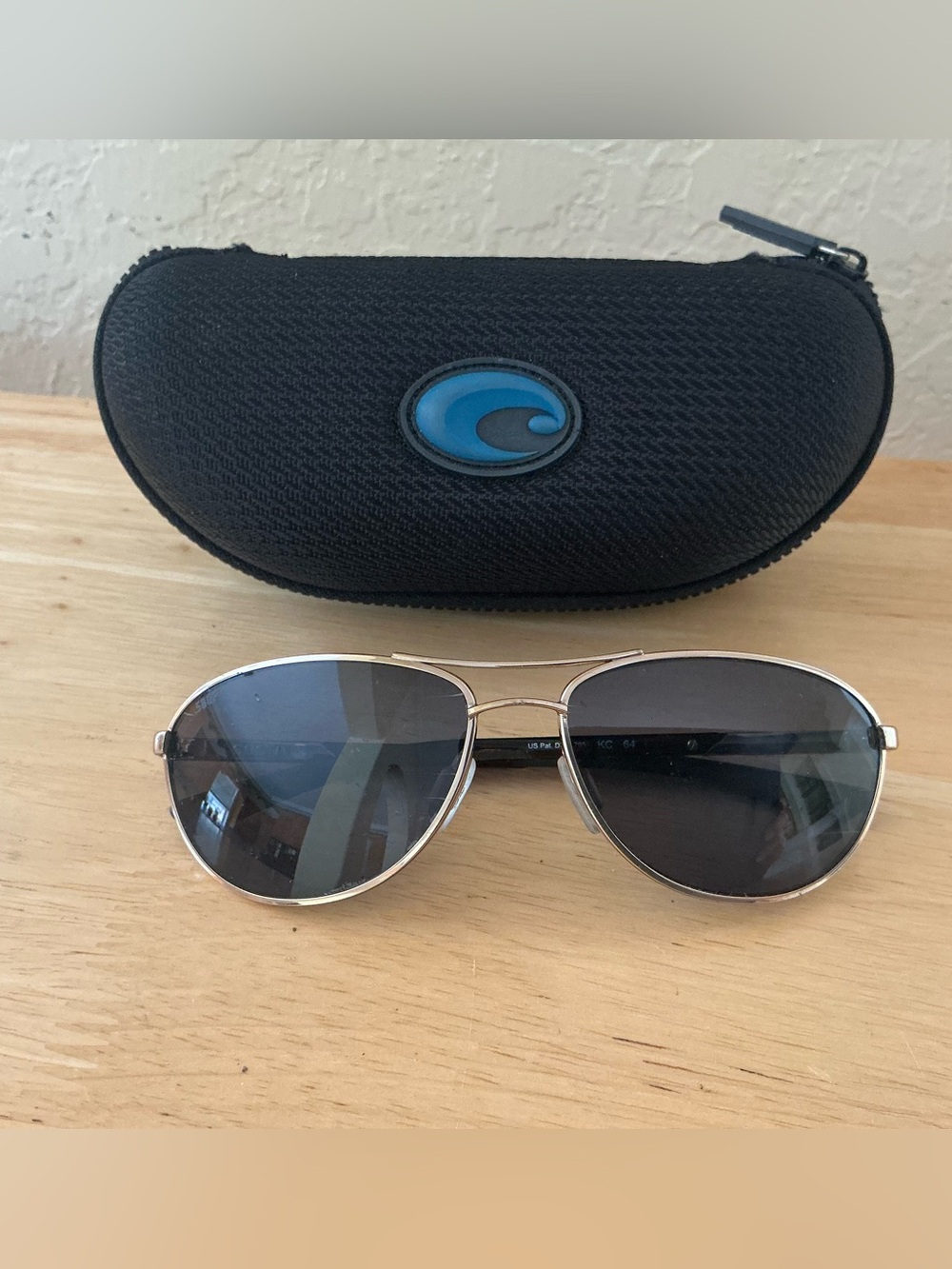 Womens Costa Del Mar KC sunglasses 64 gold rim